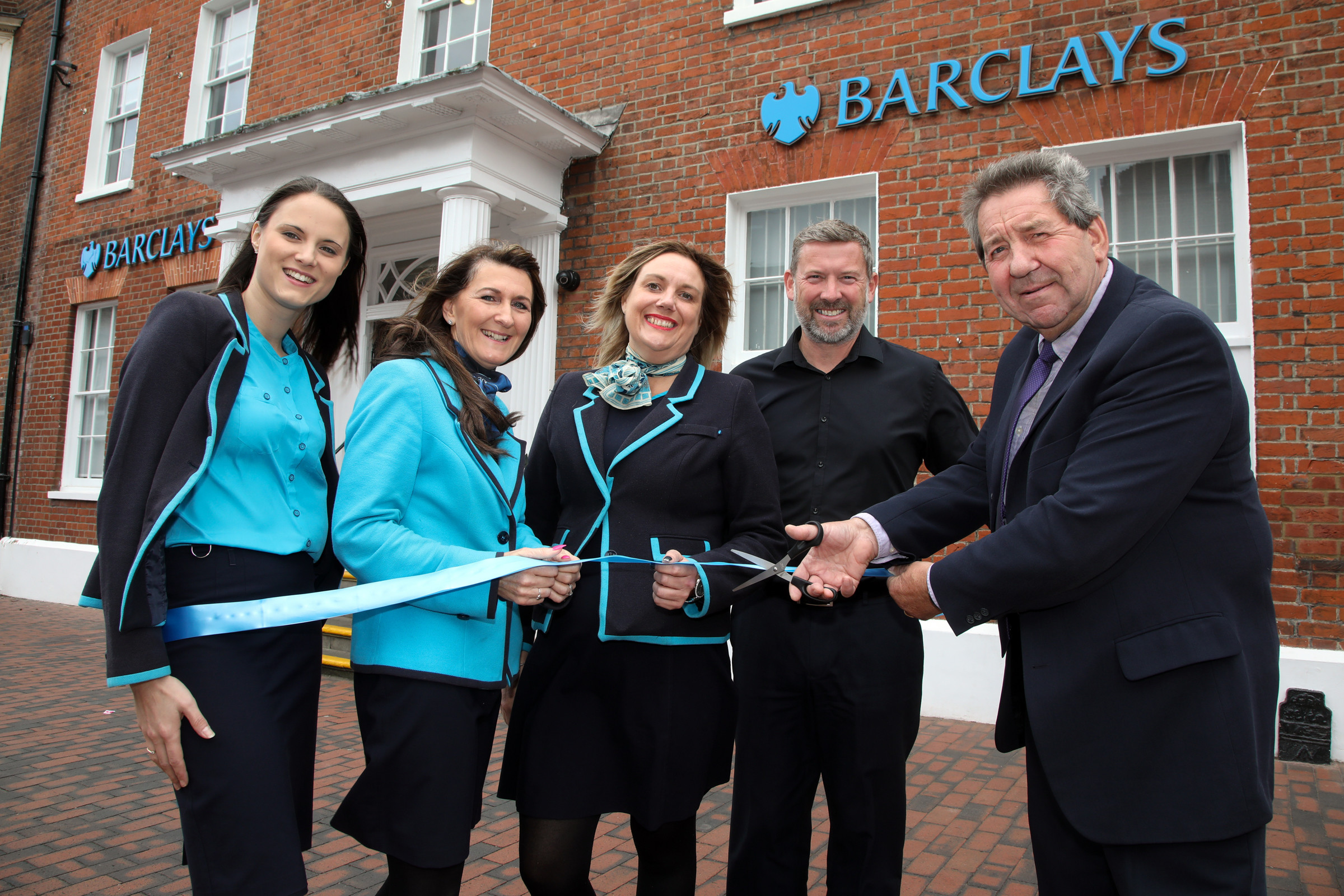 31 Barclays Sittingbourne launch with Gordon hende